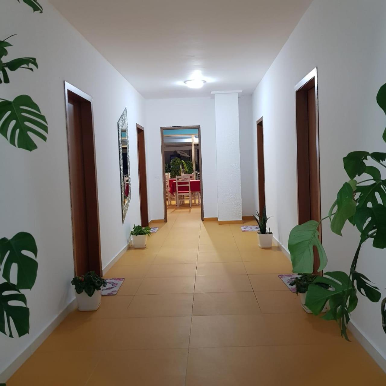 Hotel Restorant Genti Peshkatari Орікум Екстер'єр фото
