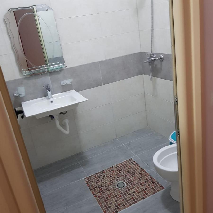 Hotel Restorant Genti Peshkatari Орікум Екстер'єр фото