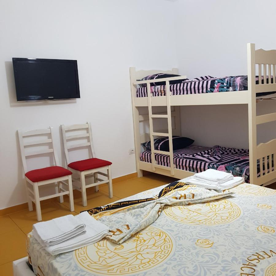 Hotel Restorant Genti Peshkatari Орікум Номер фото
