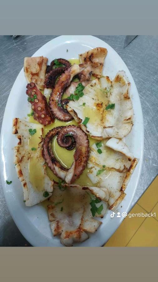 Hotel Restorant Genti Peshkatari Орікум Екстер'єр фото